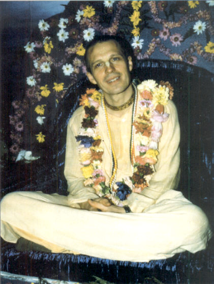His Holiness Sacinandana Swami